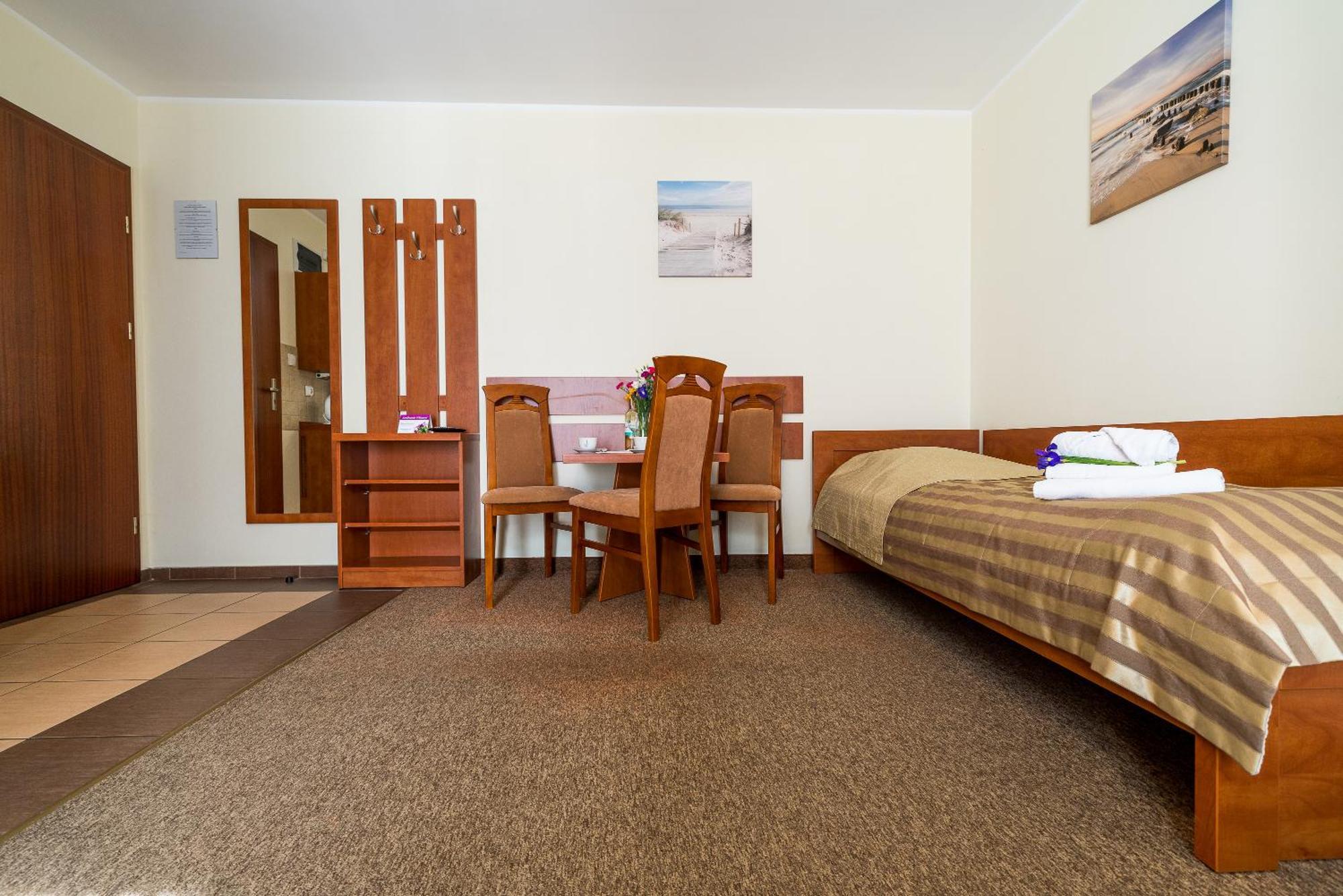 Villa Martii - Komfortowe Apartamenty Z Aneksami Kuchennymi - Spokojna Okolica, Blisko Plazy Władysławowo Eksteriør billede
